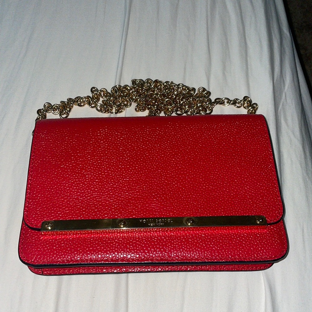 Henri bendel new york bag. Shoulder bag used it once for prom.